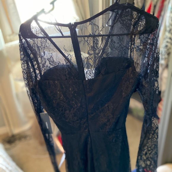 Lulu’s Lace Dress - Picture 3 of 4